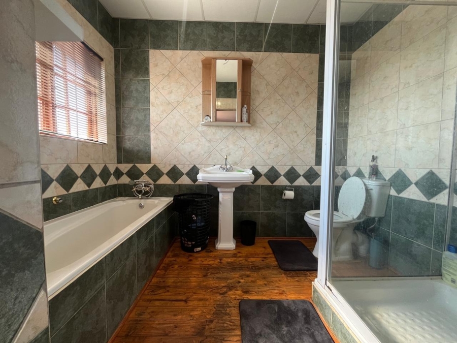 4 Bedroom Property for Sale in Cashan North West